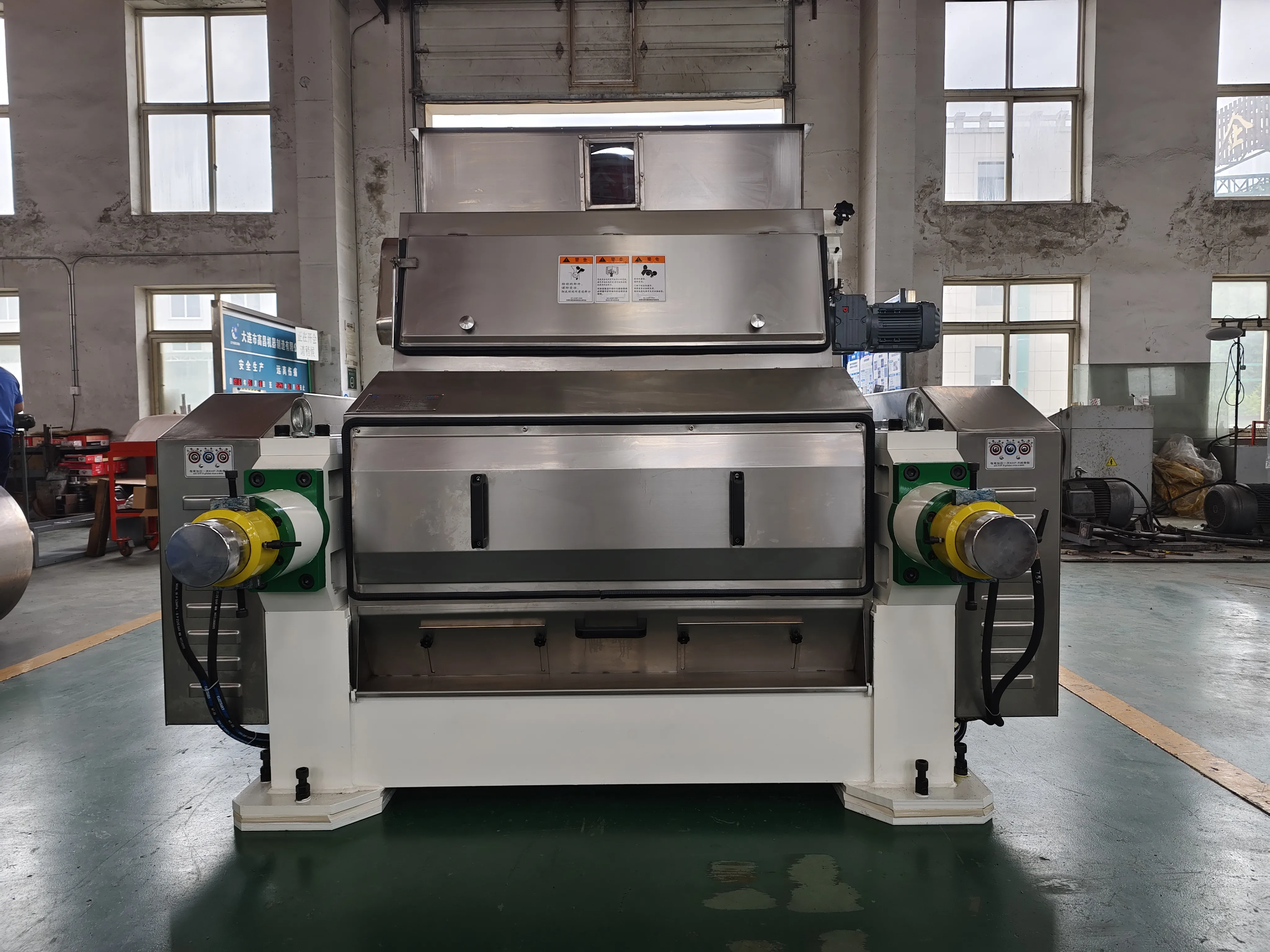 Corn flaking mill machine thumbnail